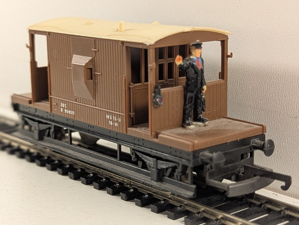 Lima OO Gauge BR 20 Ton Standard Brake Van B 954521 BR Brown