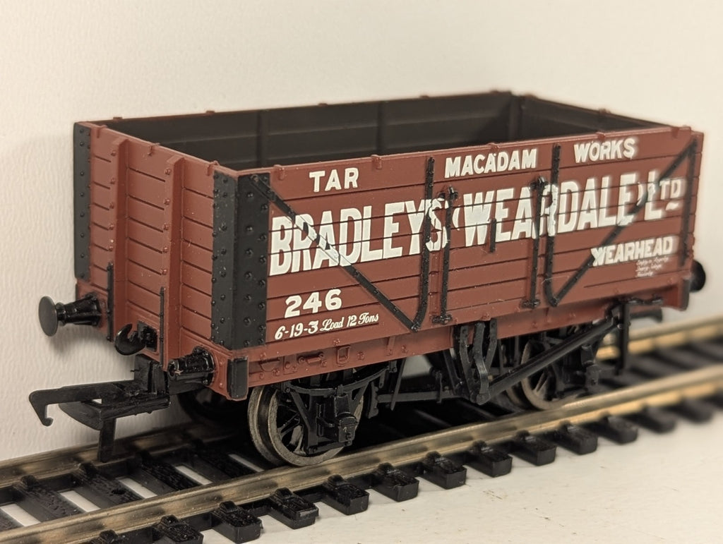 Bachmann 37-083 OO Gauge 7 Plank End Door Wagon Bradleys Weardale Ltd