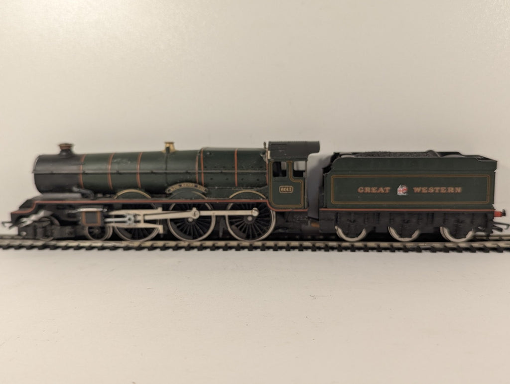 Hornby OO Gauge GWR King Class 4-6-0 'King Henry VIII' Locomotive 6013 GWR Green