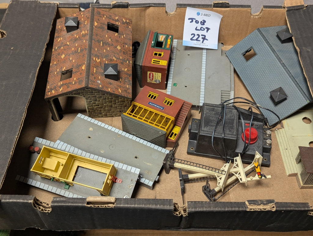 OO Gauge Job Lot of Model Railway Spares & Parts