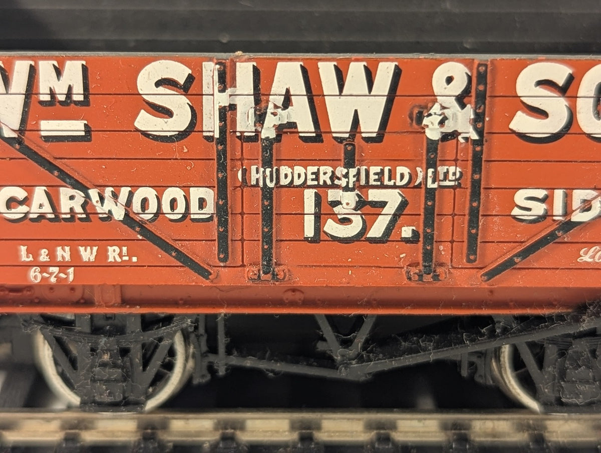 Bachmann OO Gauge 7 Plank Open Wagon Wm Shaw & Sons Goods Wagon 137