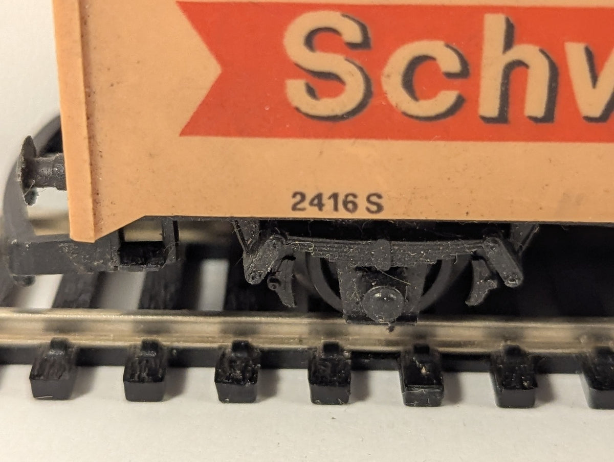 Hornby OO Gauge Schweppes Tonic Water Closed Van Goods Wagon 2416 S