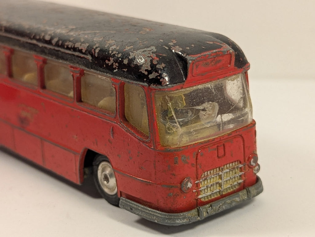 Corgi Major Midland Red Motorway Express Coach 1:43 Scale - Chipped Paint