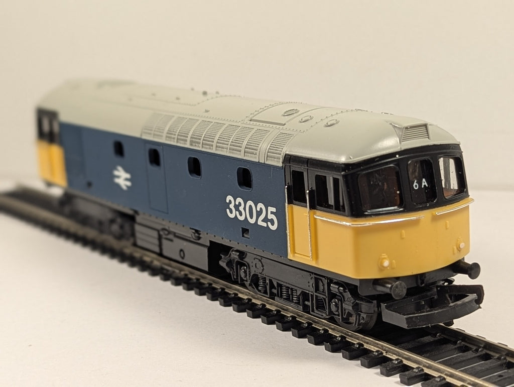 Lima OO Gauge Class 33 Diesel Locomotive 33025 BR Blue 205115 MWG