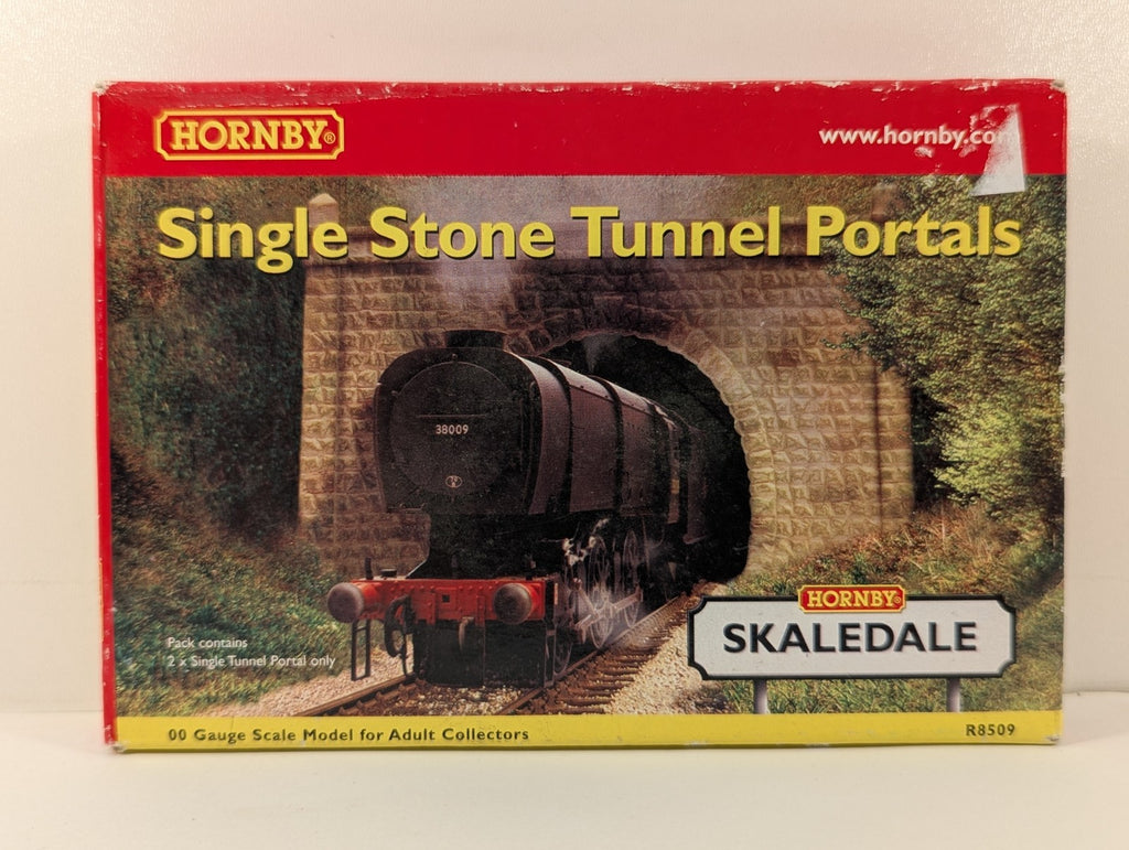 Hornby Skaledale R8509 OO Gauge Stone Tunnel Portals - boxed