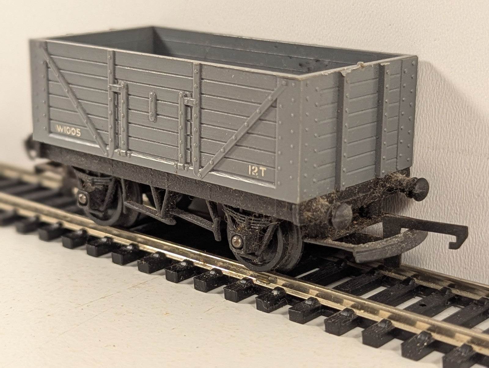 Tri-ang OO Gauge 5 Plank Open Wagon Goods Wagon W1005 BR Grey R10/1
