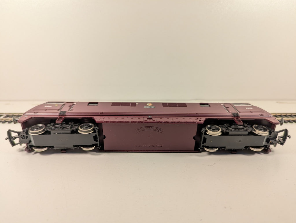 Mainline Railways 37-073 Class 43 “Warship” D823 “Hermes” BR Maroon