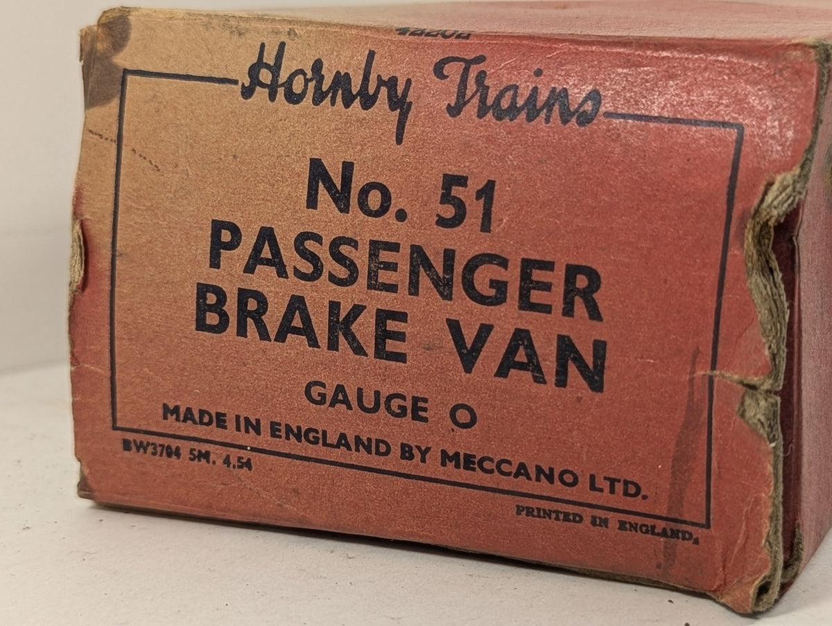 Hornby O Gauge No. 51 Passenger Brake Van Rolling Stock BR Crimson and Cream