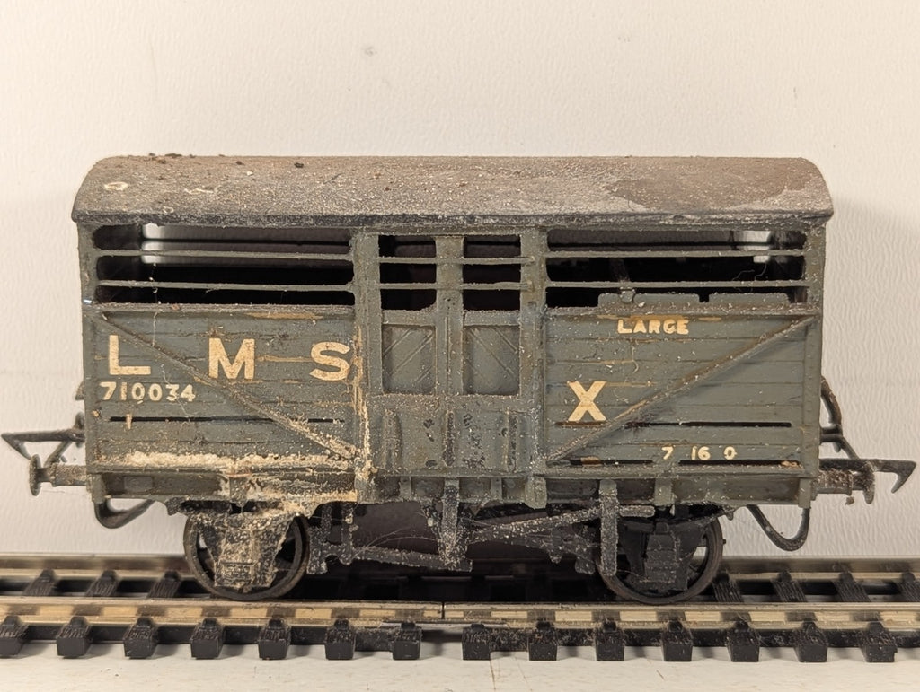 Kitbuilt OO Gauge LMS Cattle Wagon 710034 LMS Grey