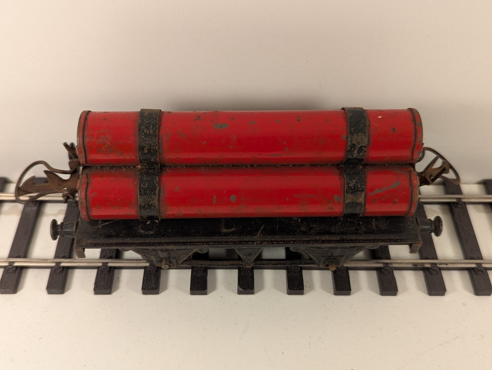 Hornby O Gauge Red Gas Cylinder Wagon