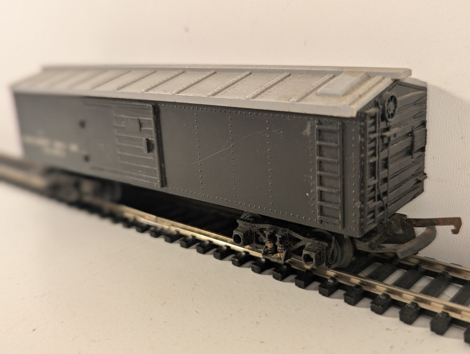 Tri-ang R344 Track Cleaning Car No Cleaning Pad OO Gauge