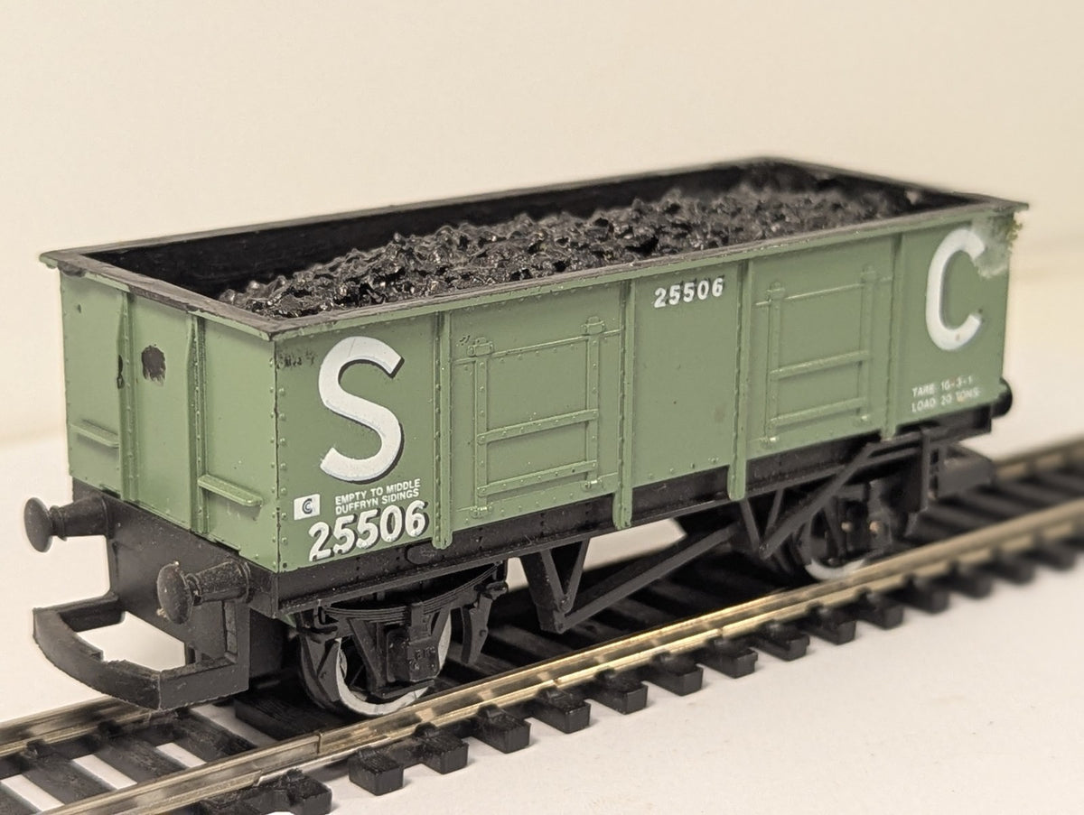 Hornby R730 Stephenson & Clarke 21T Mineral Wagon Missing Hooks OO Gauge