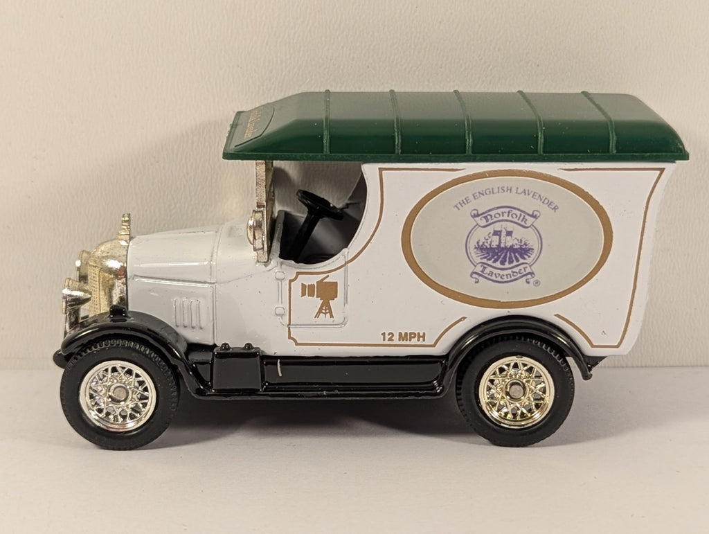 Lledo Days Gone Bullnose Morris Van – “View Vans”