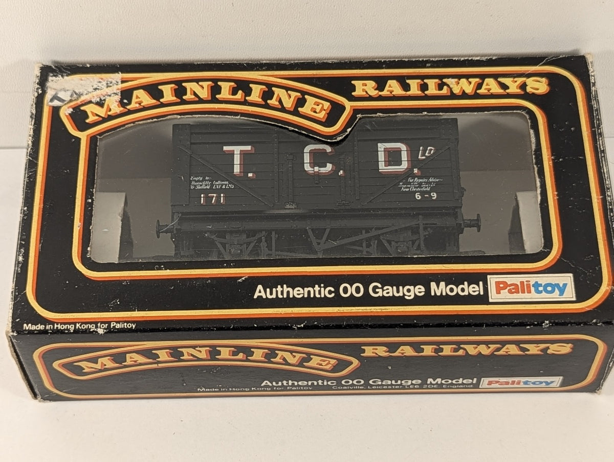 Mainline OO Gauge 7 Plank Wagon T.C.D. Ltd Goods Wagon 171 T.C.D. Ltd Black