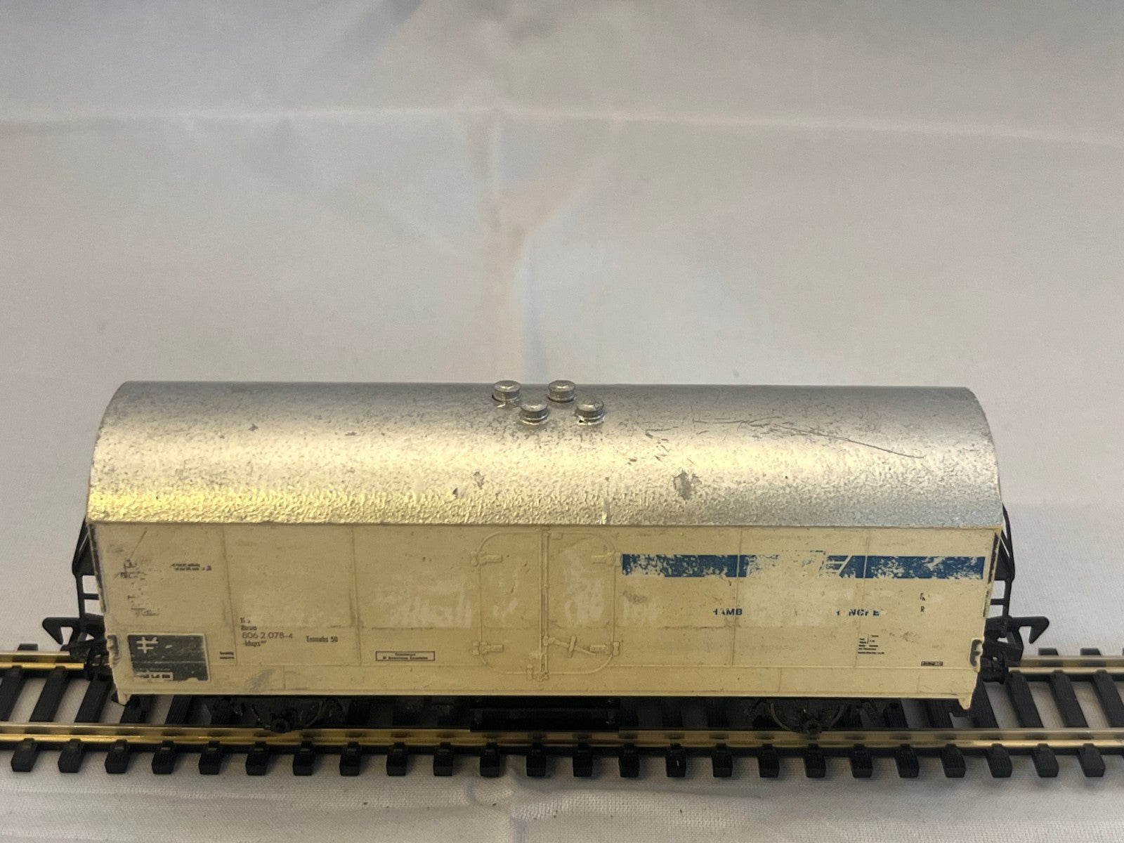 Fleischmann HO Scale Deutsche Bahn Interfrigo Refrigerated Wagon Worn
