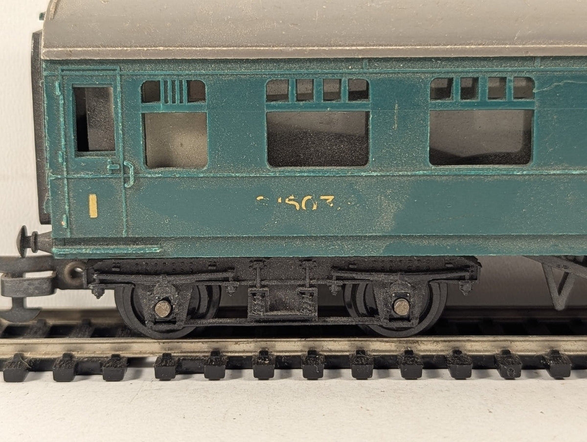 Tri-ang OO Gauge Suburban Composite Coach Passenger Coach S1507S