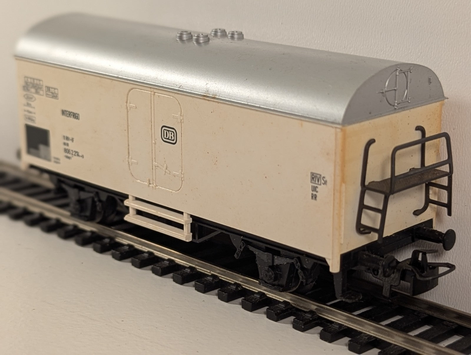 Märklin HO 4415 Interfrigo Refrigerator Car – DB
