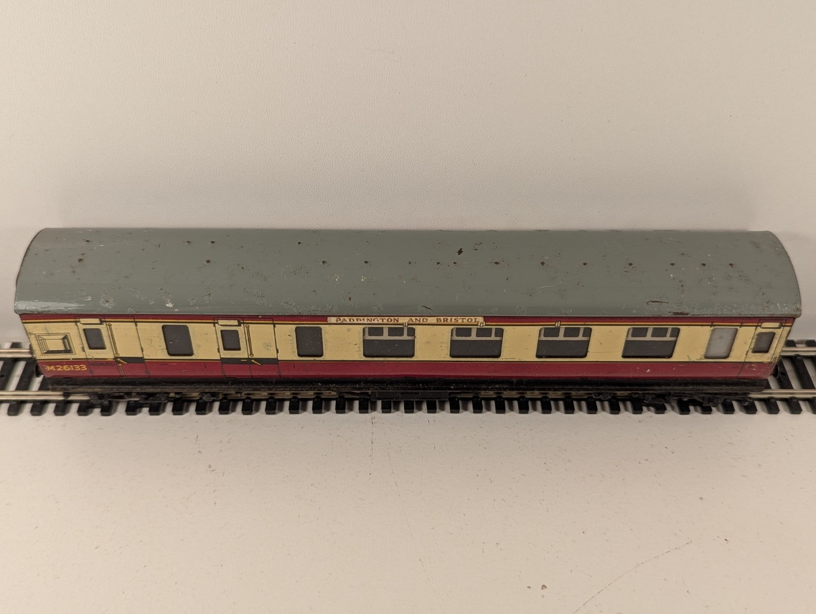 Hornby Dublo OO Gauge Stanier Coach Red & Cream Paddington–Bristol