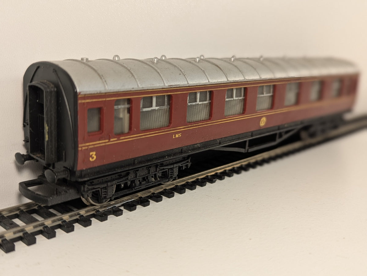Hornby OO Gauge LMS 1st Class Composite Coach