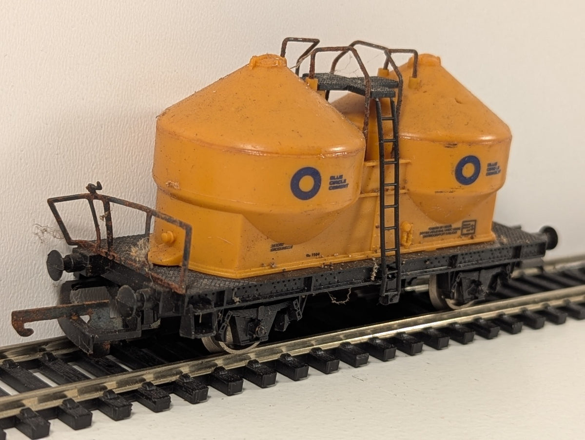 Lima 2720 OO Gauge Blue Circle Cement Tank Wagon