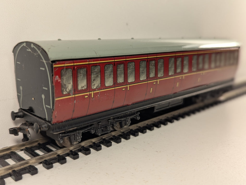 Hornby Dublo First Class Tinplate Suburban Coach OO Gauge