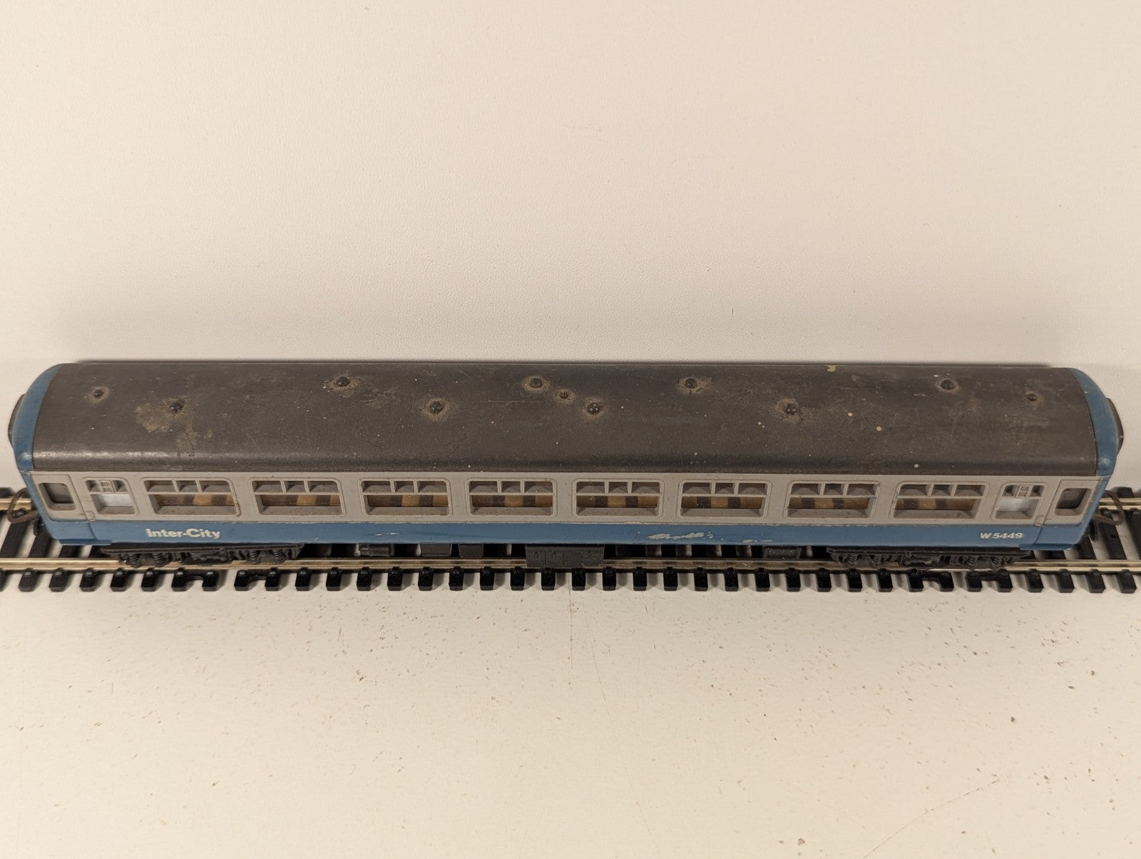 Lima OO Gauge BR Mk2B Tourist Second Open Coach Blue & Grey