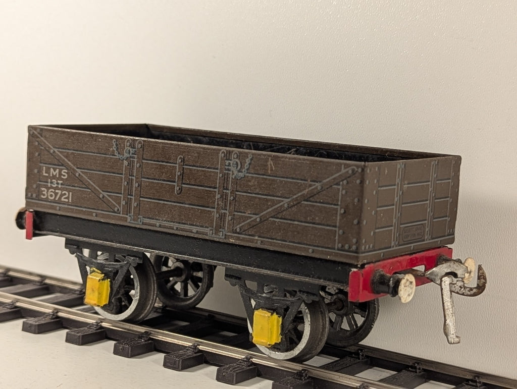 Hornby O Gauge Tinplate LMS 5 Plank Open Wagon Brown - Repainted Axle Box