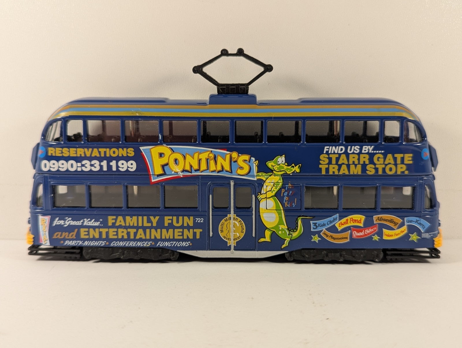 Corgi 1:76 Blackpool Balloon Tram 722 Pontin's 43512