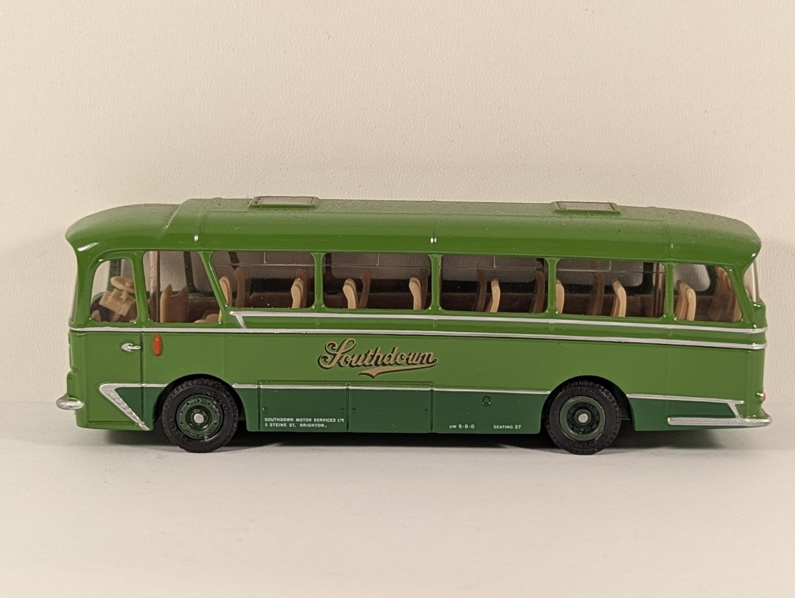 EFE Harrington Cavalier Coach – Southdown Livery