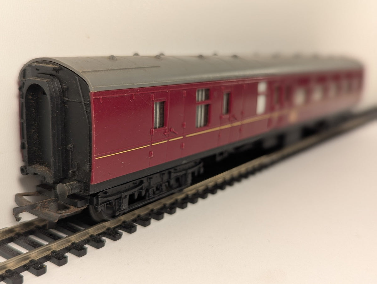 Tri-ang OO Gauge BR Mk1 BSK Brake Second Corridor Coach Passenger Coach 35024
