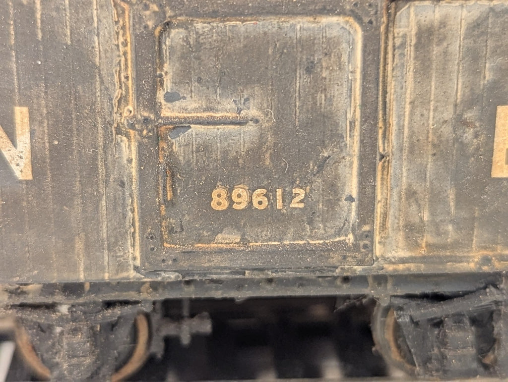 Kitbuilt LNER 12 Ton Ventilated Van Goods Wagon 89612 LNER Grey