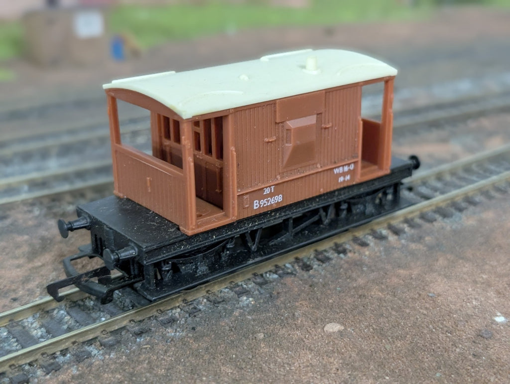Tri-ang R218 OO Gauge BR 20T Brake Van B952698