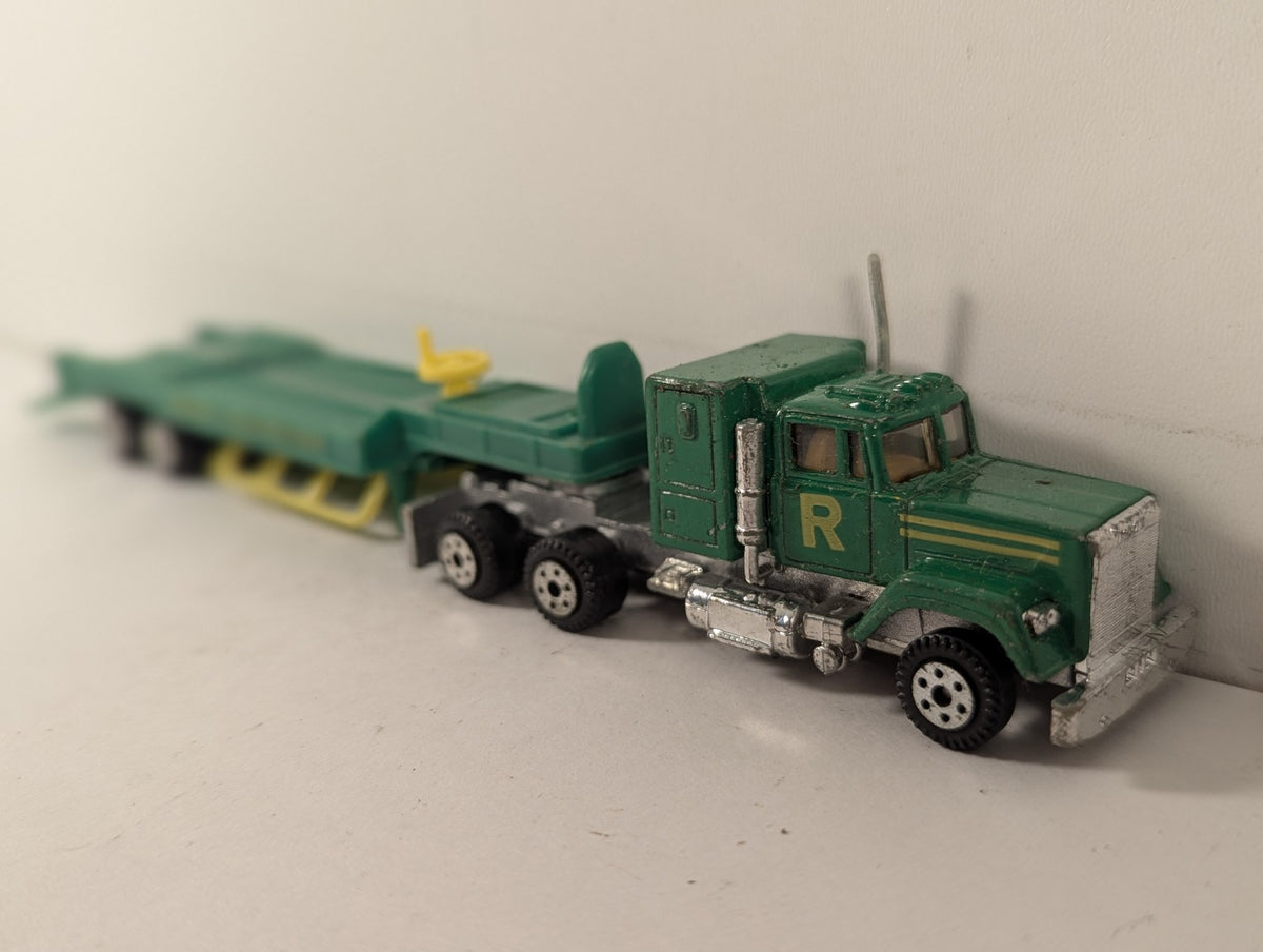 Road Champs Mack Super-Liner with Robbins Transportation Low Loader Trailer