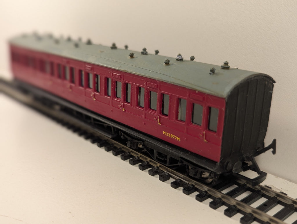 Ratio M22877M BR Crimson Suburban Coach