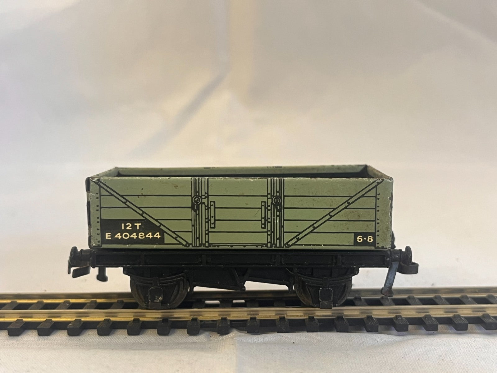 Hornby Dublo OO Gauge Tinplate 12T 5 Plank Open Wagon E404844