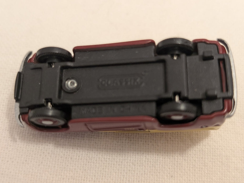 Classix OO Gauge Austin A30 Van Die-cast Van 7223 M