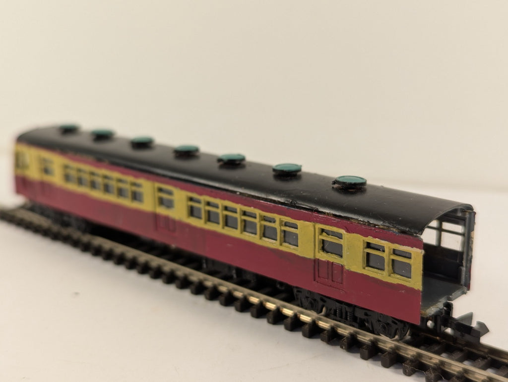 Repainted N Gauge Japanese Dummy Unit Missing Wheels