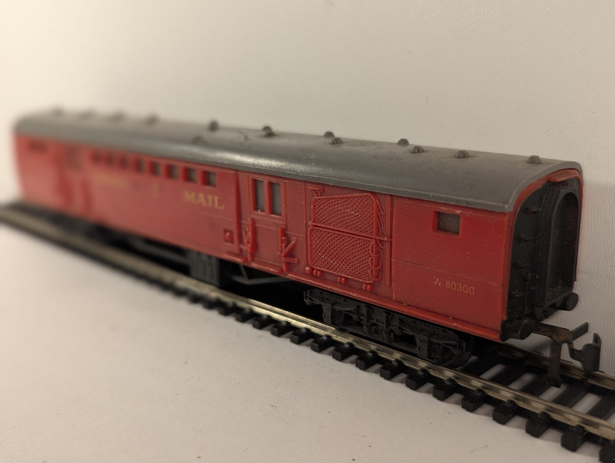 Playcraft HO Gauge BR Royal Mail Travelling Post Office Coach Passenger Coach
