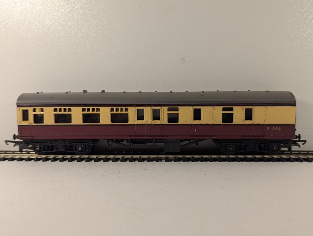 Tri-ang OO Gauge BR Mk1 Brake Second Coach Passenger Coach 34002