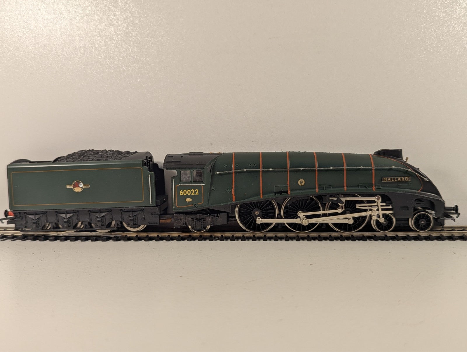 Hornby LNER Class A4 "Mallard" Steam Locomotive OO Gauge - Boxed