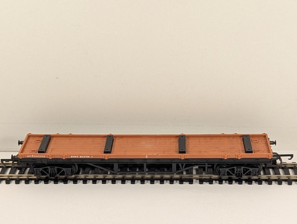 Hornby BR Brown 30 Ton Bogie Bolster C Wagon B940