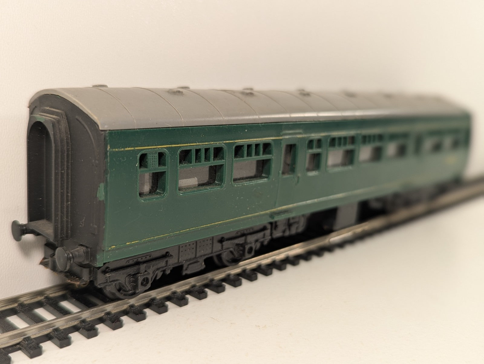 Tri-ang R157/R158 OO Gauge BR Green DMU Trailer Car Dummy Unit