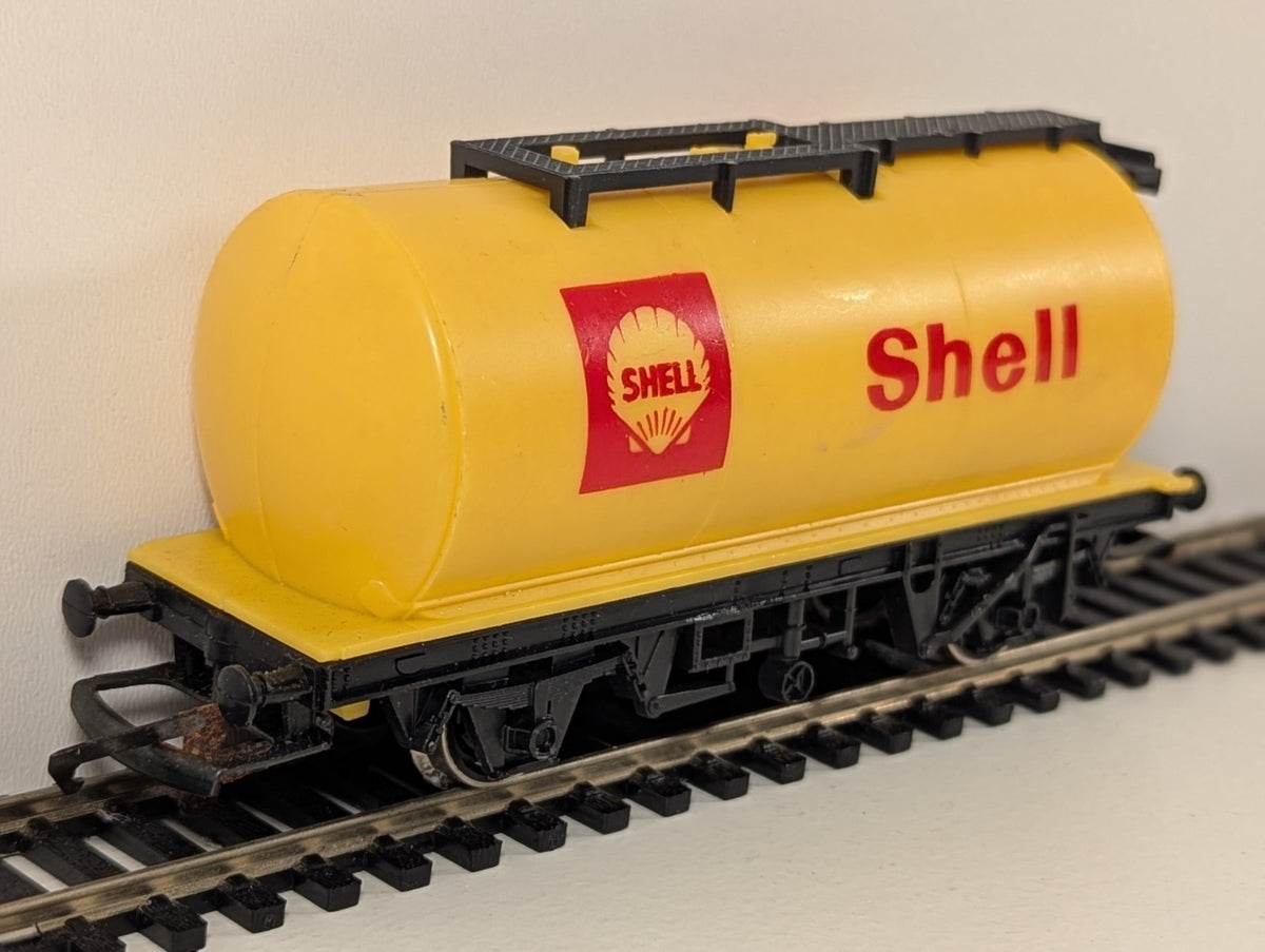 Hornby OO Gauge Shell TTA Tank Wagon