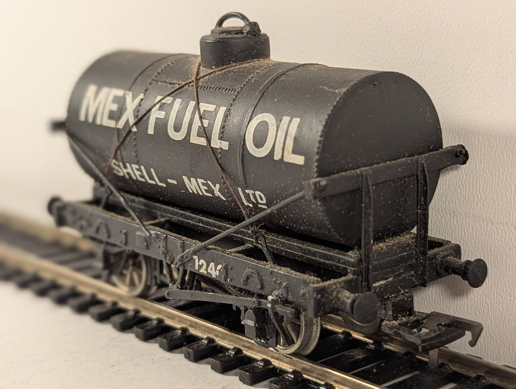 Kitbuilt OO Gauge Shell-Mex Mex Fuel Oil Tank Wagon 1240 Shell-Mex Black R.115
