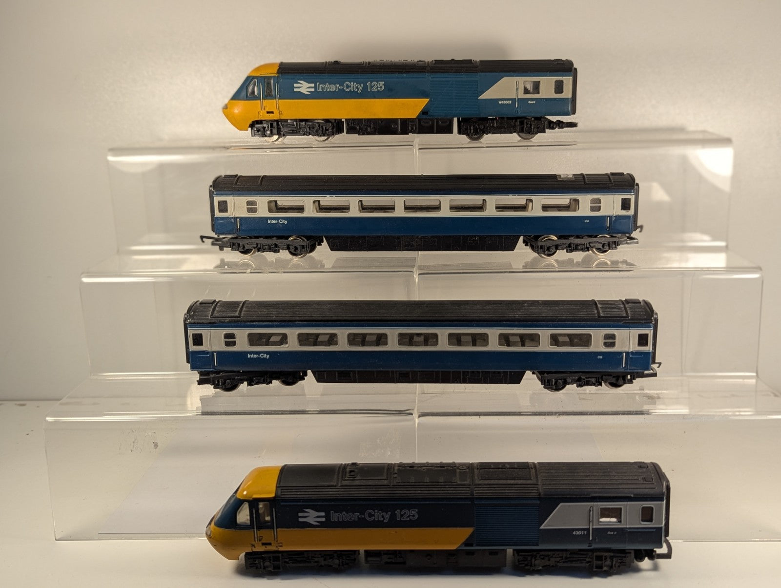 Hornby BR Blue Grey Class 43 HST Inter-City 125 4-Car Set