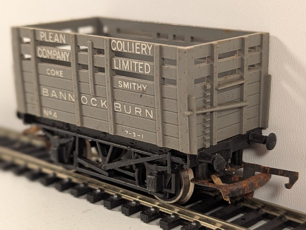 Hornby R101 OO Gauge Plean Colliery Bannockburn Coke Wagon