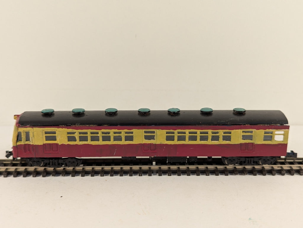 Repainted N Gauge Japanese Dummy Unit Missing Wheels