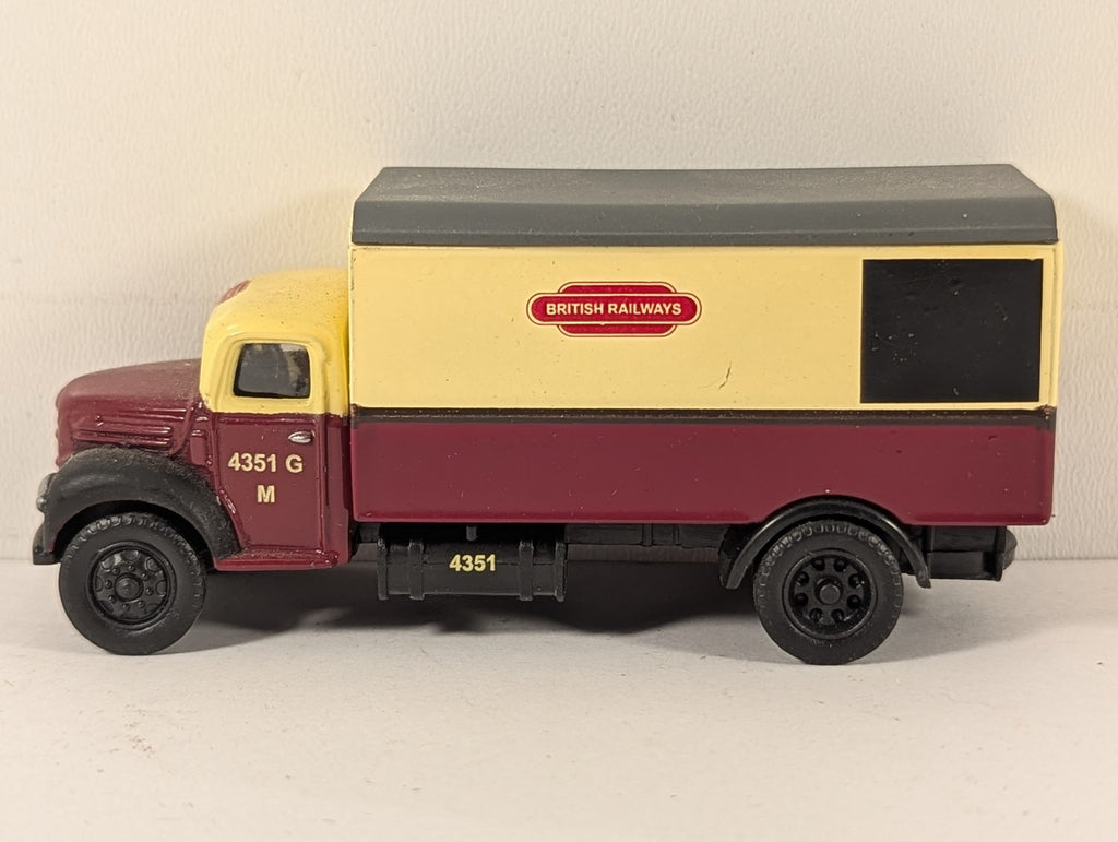 Classix OO Gauge Ford Thames ET6 Panel Van Road Vehicle 4351 G British Railways