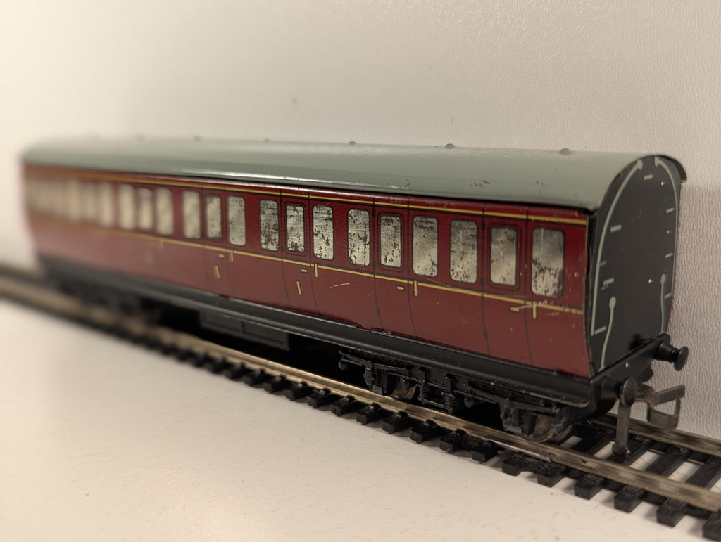 Hornby Dublo First Class Tinplate Suburban Coach OO Gauge