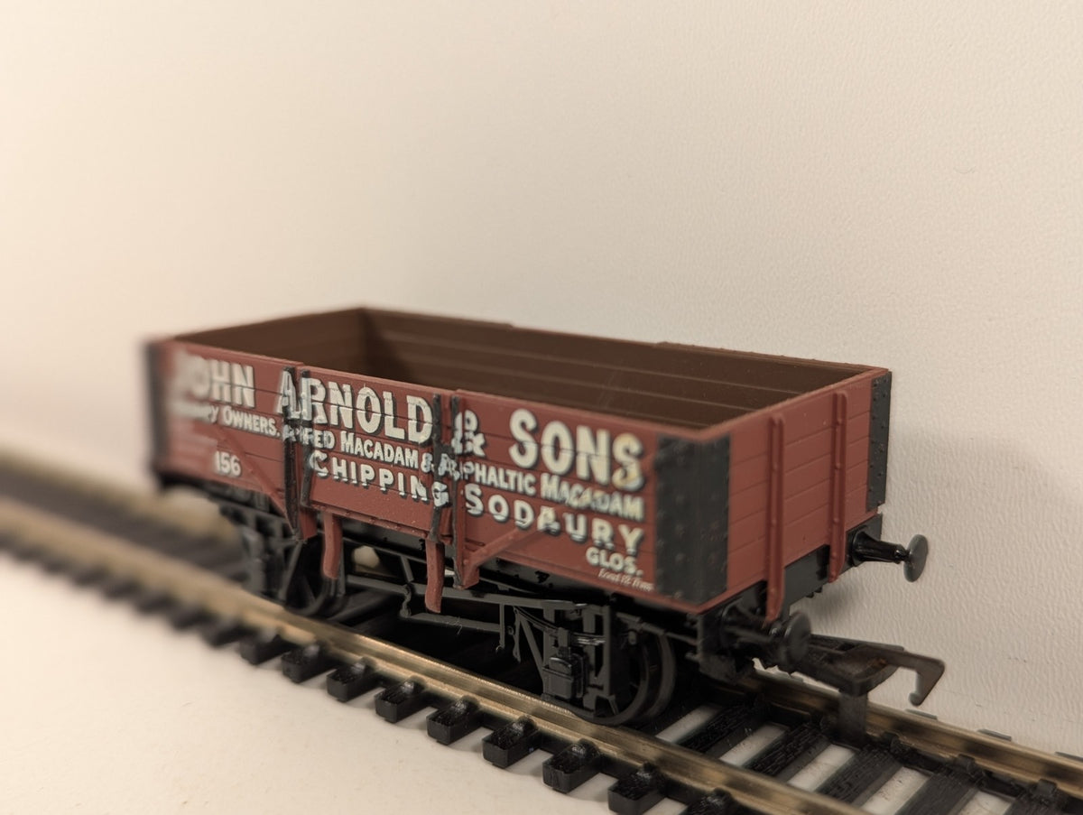 Airfix OO Gauge John Arnold & Sons 5 Plank Open Wagon